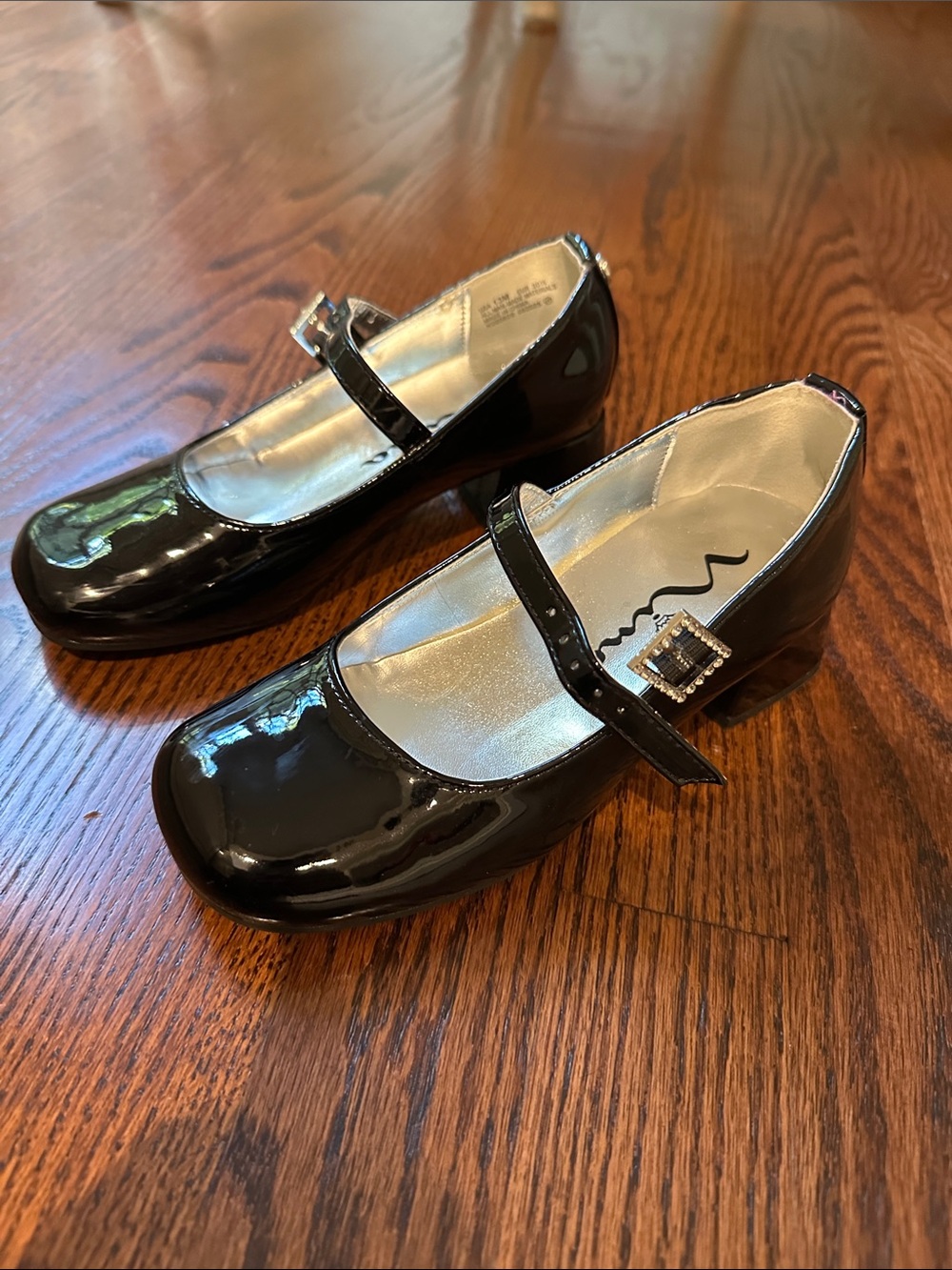 Girls black patent heels